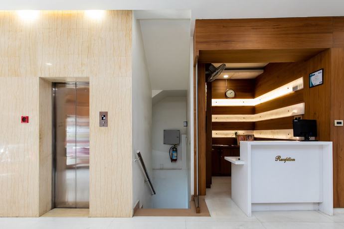 Imagen de los interiores del Hotel Capital O 27658 New Mohit Regency. Foto 19