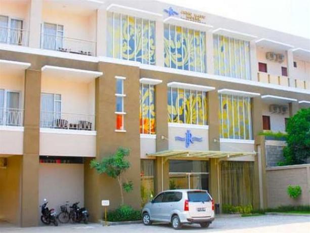 Imagen general del Hotel Capital O 3222 Jeng Ratu Hotel Pangandaran. Foto 2