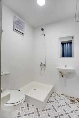 Imagen general del Hotel Capital O 3300 Nadjara Residence Syariah, Cipete Selatan. Foto 20