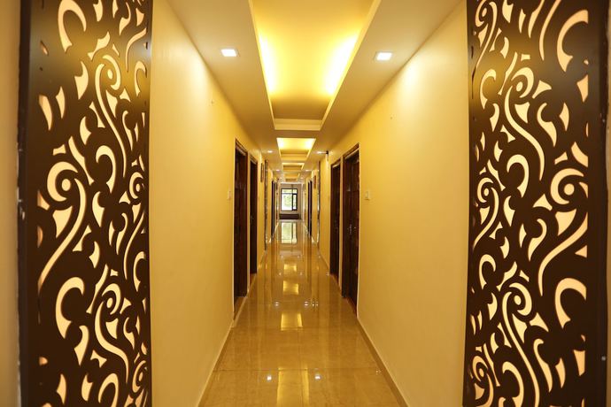 Imagen de los interiores del Hotel Capital O 3639 Pioneer. Foto 16