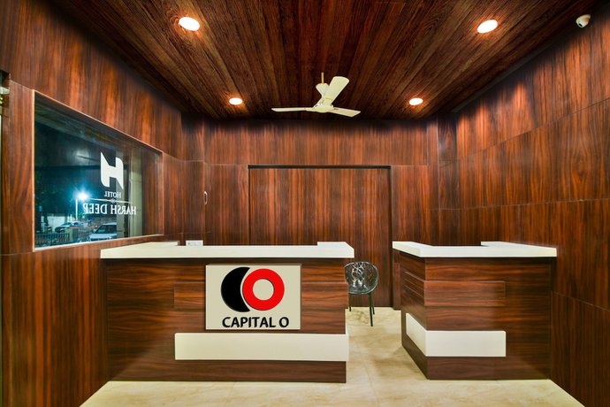 Imagen de los interiores del Hotel Capital O 39418 Harsh Deep. Foto 17
