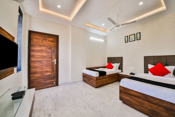 Imagen de la habitación del Hotel Capital O 40000 The Sejour. Foto 5