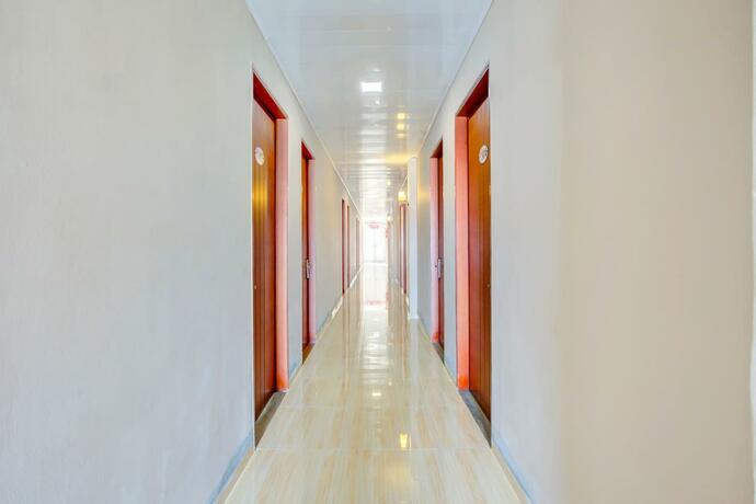 Imagen general del Hotel Capital O 4002 Aleander. Foto 49
