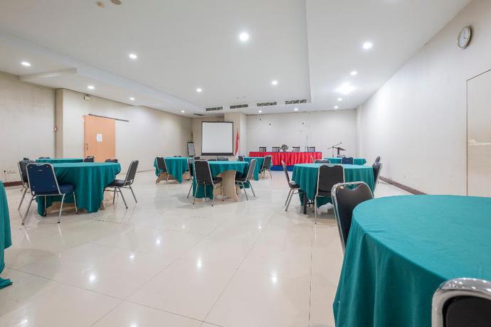 Imagen de los interiores del Hotel Capital O 472 Hotel Asyra. Foto 15