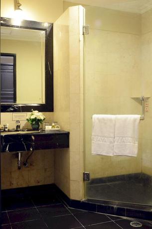 Imagen de la habitación del Hotel Capital O 534 Sriwijaya. Foto 12