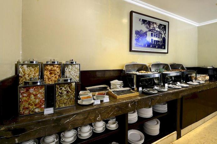 Imagen del bar/restaurante del Hotel Capital O 534 Sriwijaya. Foto 6