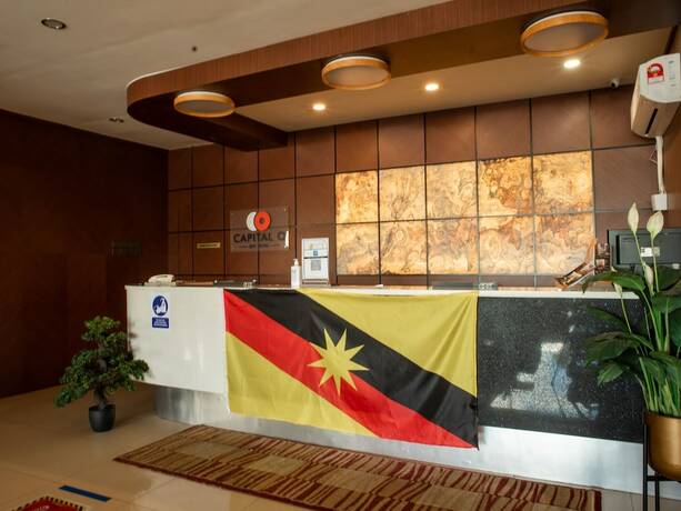 Imagen de los interiores del Hotel Capital O 90083 Riverfront Inn. Foto 16