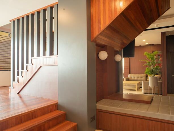 Imagen de los interiores del Hotel Capital O 90083 Riverfront Inn. Foto 17