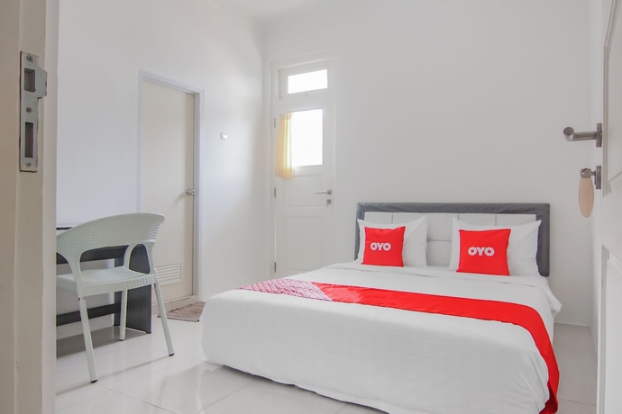 Imagen de la habitación del Hotel Capital O 90342 Kemang Garden. Foto 5
