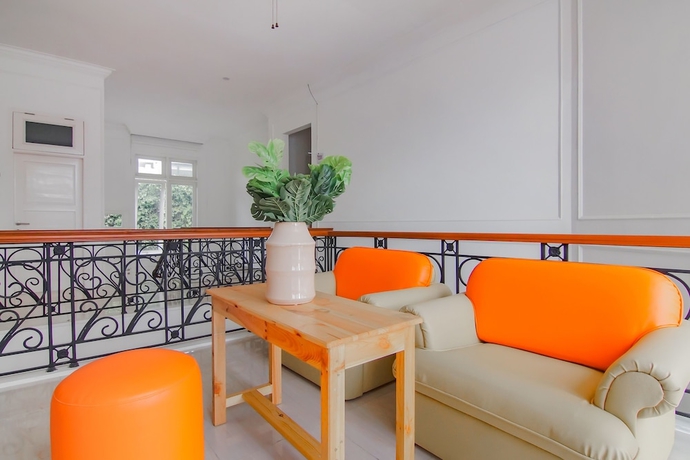 Imagen de los interiores del Hotel Capital O 90342 Kemang Garden. Foto 13