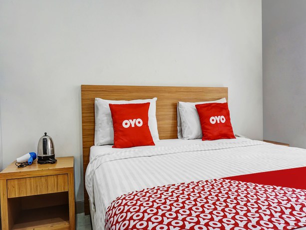 Imagen de la habitación del Hotel Capital O 91140 Ayodya Kebon Jeruk, Yakarta Barat. Foto 9