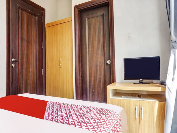 Imagen de la habitación del Hotel Capital O 91140 Ayodya Kebon Jeruk, Yakarta Barat. Foto 14