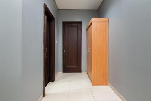 Imagen de la habitación del Hotel Capital O 91140 Ayodya Kebon Jeruk, Yakarta. Foto 20
