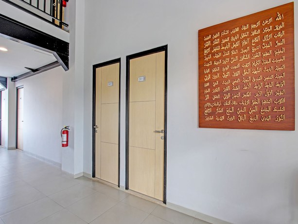 Imagen de los interiores del Hotel Capital O 91377 Mk Prime Syariah. Foto 19