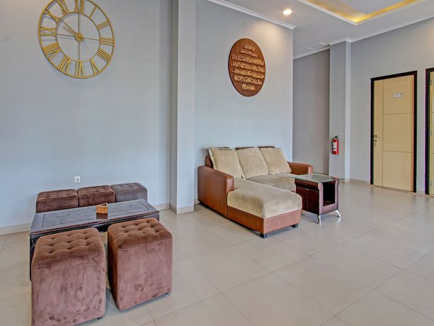 Imagen de los interiores del Hotel Capital O 91377 Mk Prime Syariah. Foto 20