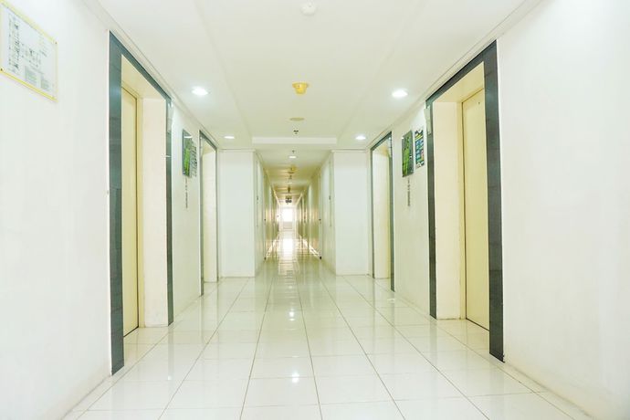 Imagen de los interiores del Hotel Capital O 91651 Independent99. Foto 19