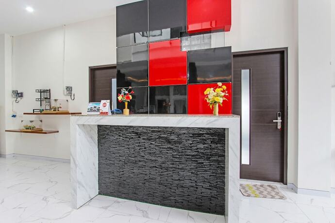 Imagen general del Hotel Capital O 91665 D\'prof Exclusive Guesthouse. Foto 6