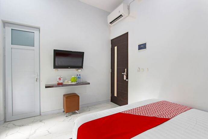 Imagen general del Hotel Capital O 91665 D\'prof Exclusive Guesthouse. Foto 10