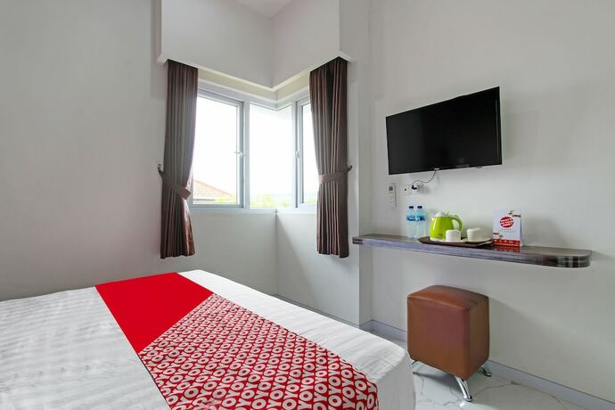 Imagen general del Hotel Capital O 91665 D\'prof Exclusive Guesthouse. Foto 14