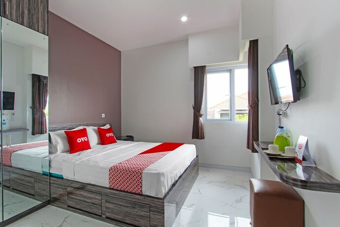Imagen general del Hotel Capital O 91665 D\'prof Exclusive Guesthouse. Foto 18