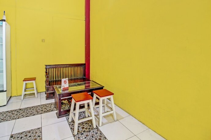 Imagen general del Hotel Capital O 91690 Moza Guest House. Foto 5