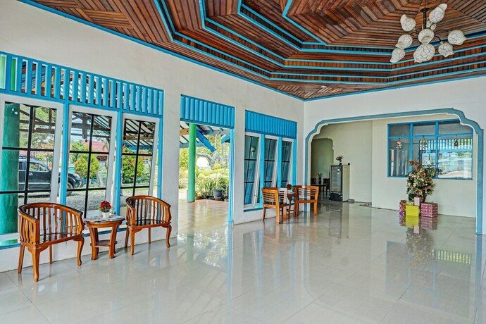 Imagen de los interiores del Hotel Capital O 91806 Batu Suli. Foto 22