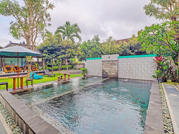 Imagen de los interiores del Hotel Capital O 91836 Pondok Bambu. Foto 12