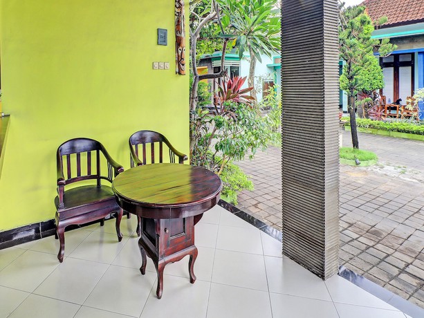 Imagen de los interiores del Hotel Capital O 91836 Pondok Bambu. Foto 13