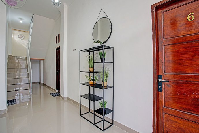 Imagen de los interiores del Hotel Capital O 92358 Pondok Amak Syariah. Foto 12