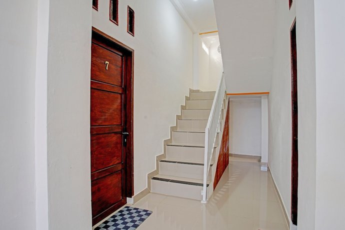 Imagen de los interiores del Hotel Capital O 92358 Pondok Amak Syariah. Foto 15