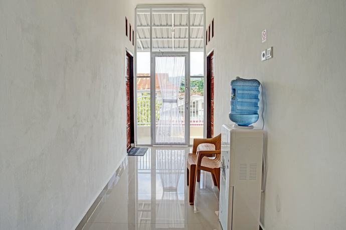 Imagen de los interiores del Hotel Capital O 92358 Pondok Amak Syariah. Foto 16