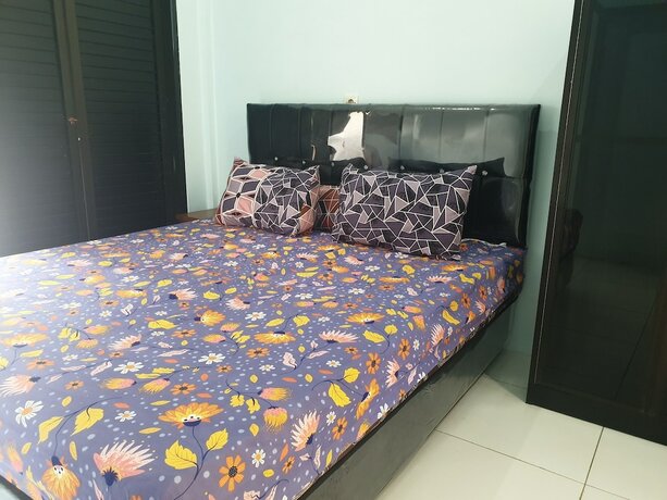 Imagen de la habitación del Hotel Capital O 92612 Penginapan D\'alas Purwo and Beach. Foto 13