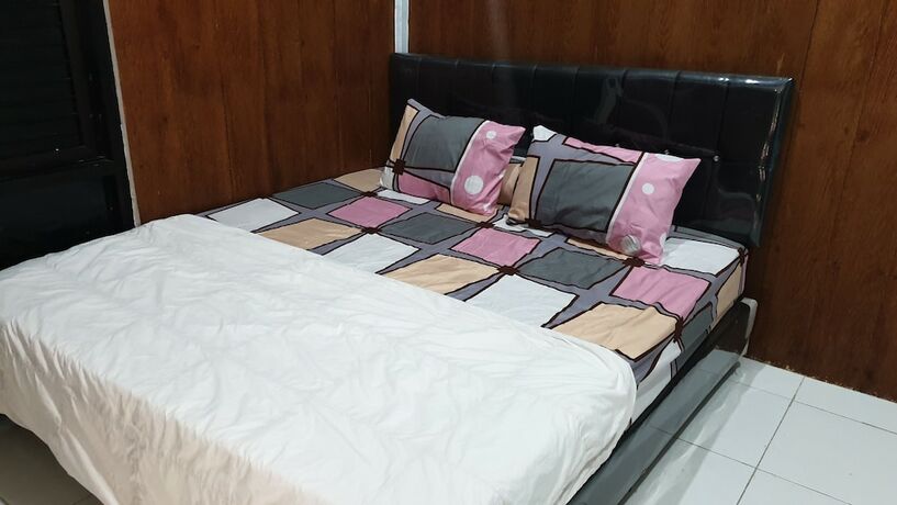 Imagen de la habitación del Hotel Capital O 92612 Penginapan D\'alas Purwo and Beach. Foto 15