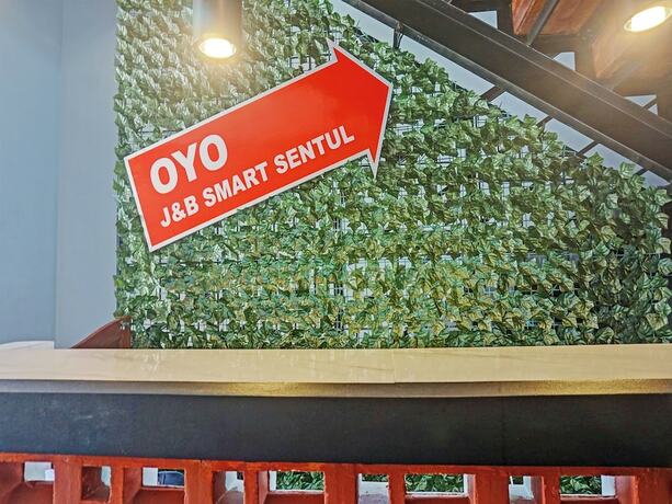 Imagen general del Hotel Capital O 92765 Jandb Smart Sentul. Foto 9