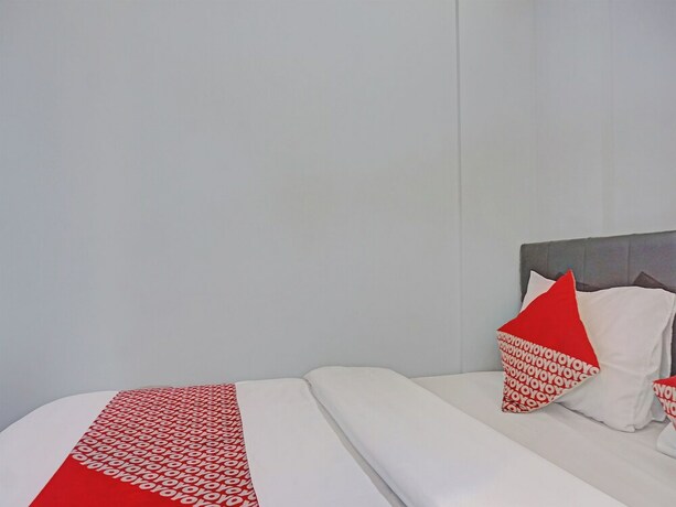 Imagen general del Hotel Capital O 92765 Jandb Smart Sentul. Foto 13