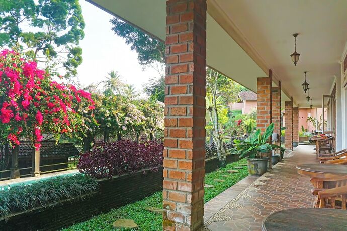 Imagen general del Hotel Capital O 92836 Villa Kampoeng Katineung. Foto 10