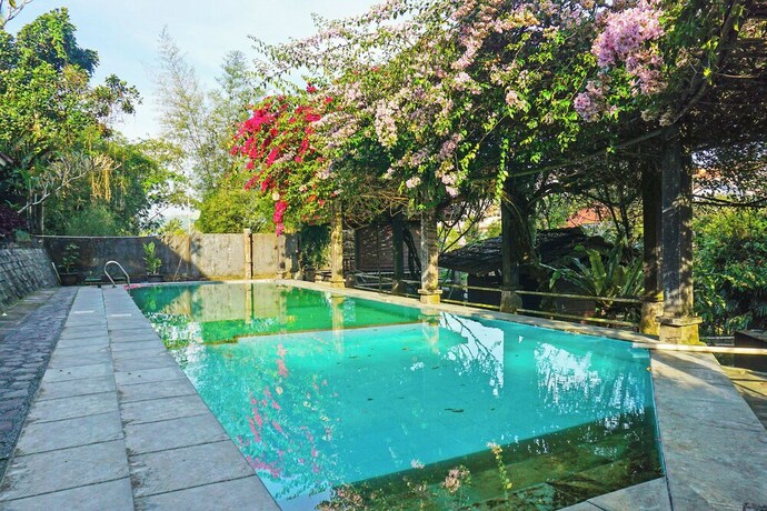 Imagen general del Hotel Capital O 92836 Villa Kampoeng Katineung. Foto 14