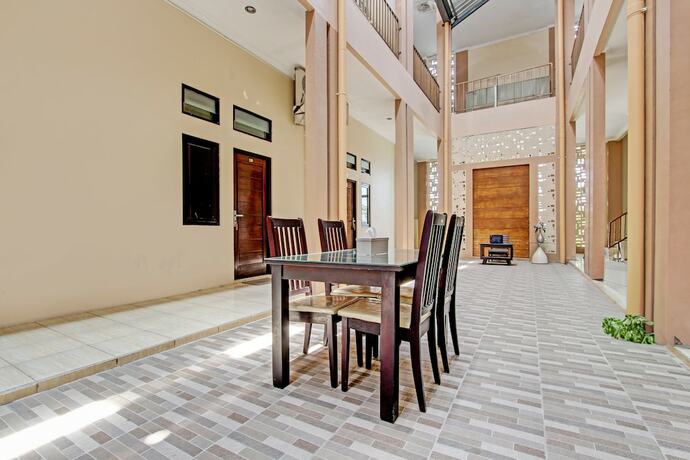 Imagen general del Hotel Capital O 93204 Mulia Dua Syariah. Foto 15