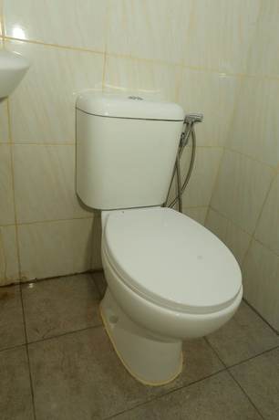 Imagen de la habitación del Hotel Capital O 93261 Fresh Near Stasiun Jakarta Kota. Foto 9