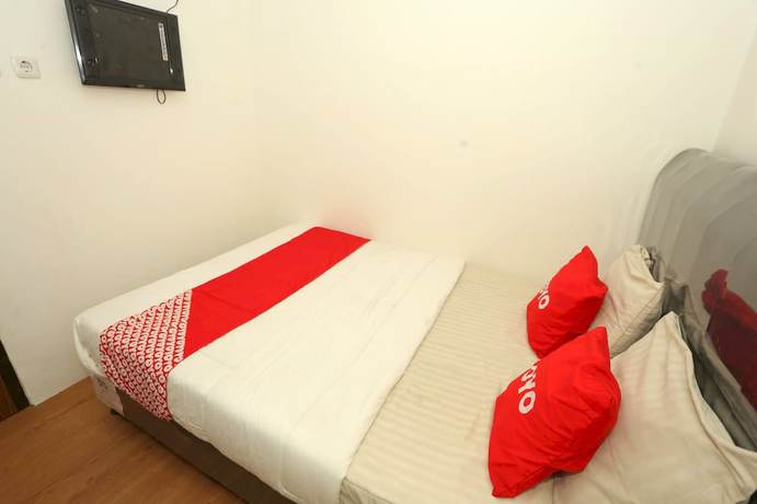 Imagen de la habitación del Hotel Capital O 93261 Fresh Near Stasiun Jakarta Kota. Foto 14