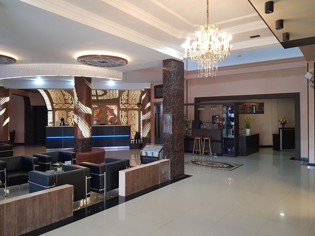 Imagen de los interiores del Hotel Capital O 93263 Linge Land. Foto 12