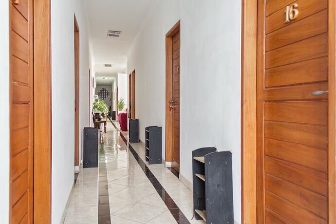 Imagen general del Hotel Capital O 93279 Asyoka Penginapan Pasutri. Foto 13