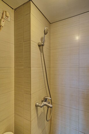 Imagen general del Hotel Capital O 93344 Gateway Pasteur Apartement By Maestro. Foto 2