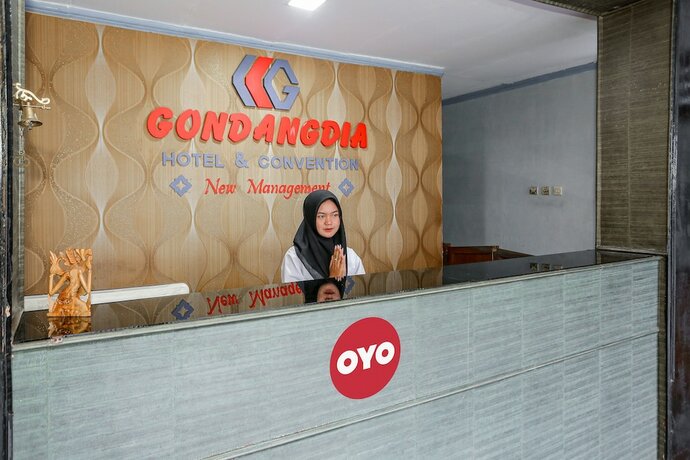 Imagen general del Hotel Capital O 93349 Gondangdia. Foto 5