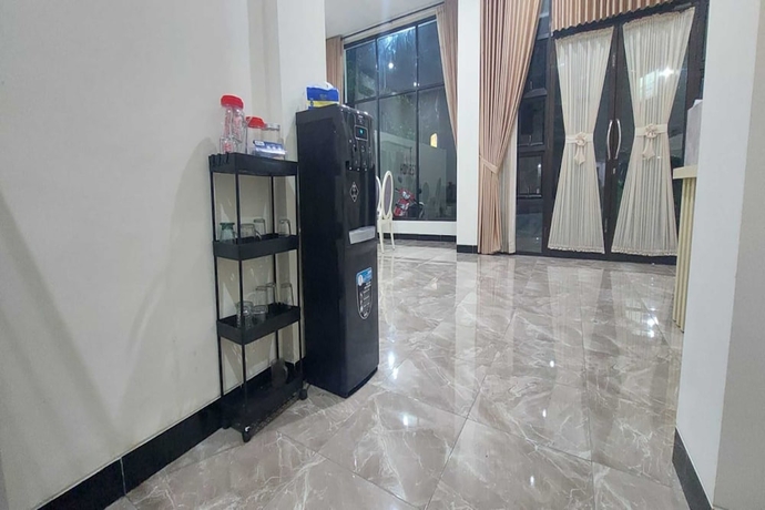 Imagen de los interiores del Hotel Capital O 93489 An Nur Homestay Syariah. Foto 6