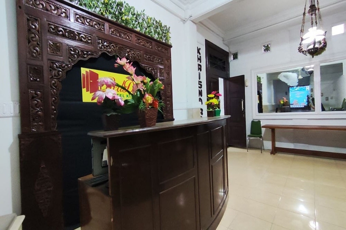 Imagen de los interiores del Hotel Capital O 93653 Kinasih. Foto 10