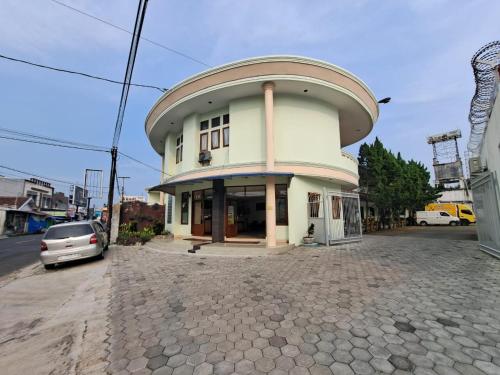 Imagen general del Hotel Capital O 94108 Abadi. Foto 3