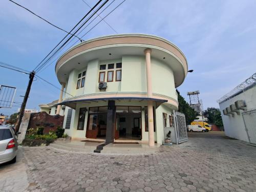 Imagen general del Hotel Capital O 94108 Abadi. Foto 4