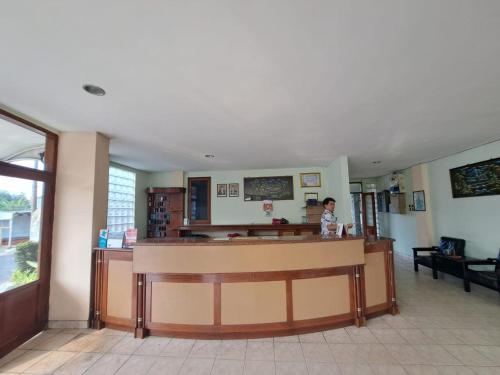 Imagen general del Hotel Capital O 94108 Abadi. Foto 6