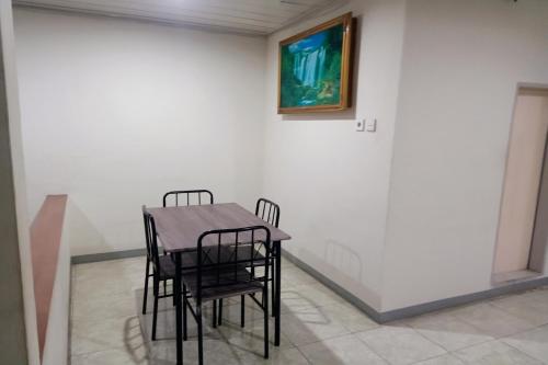 Imagen general del Hotel Capital O 94156 Gemudi Gold Islami. Foto 7